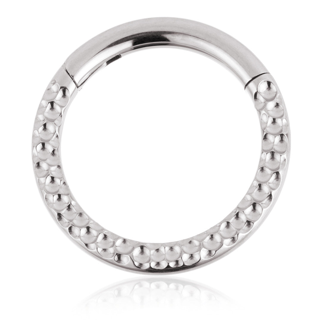 Ti Couture Forward Facing Hammered Hinge Ring