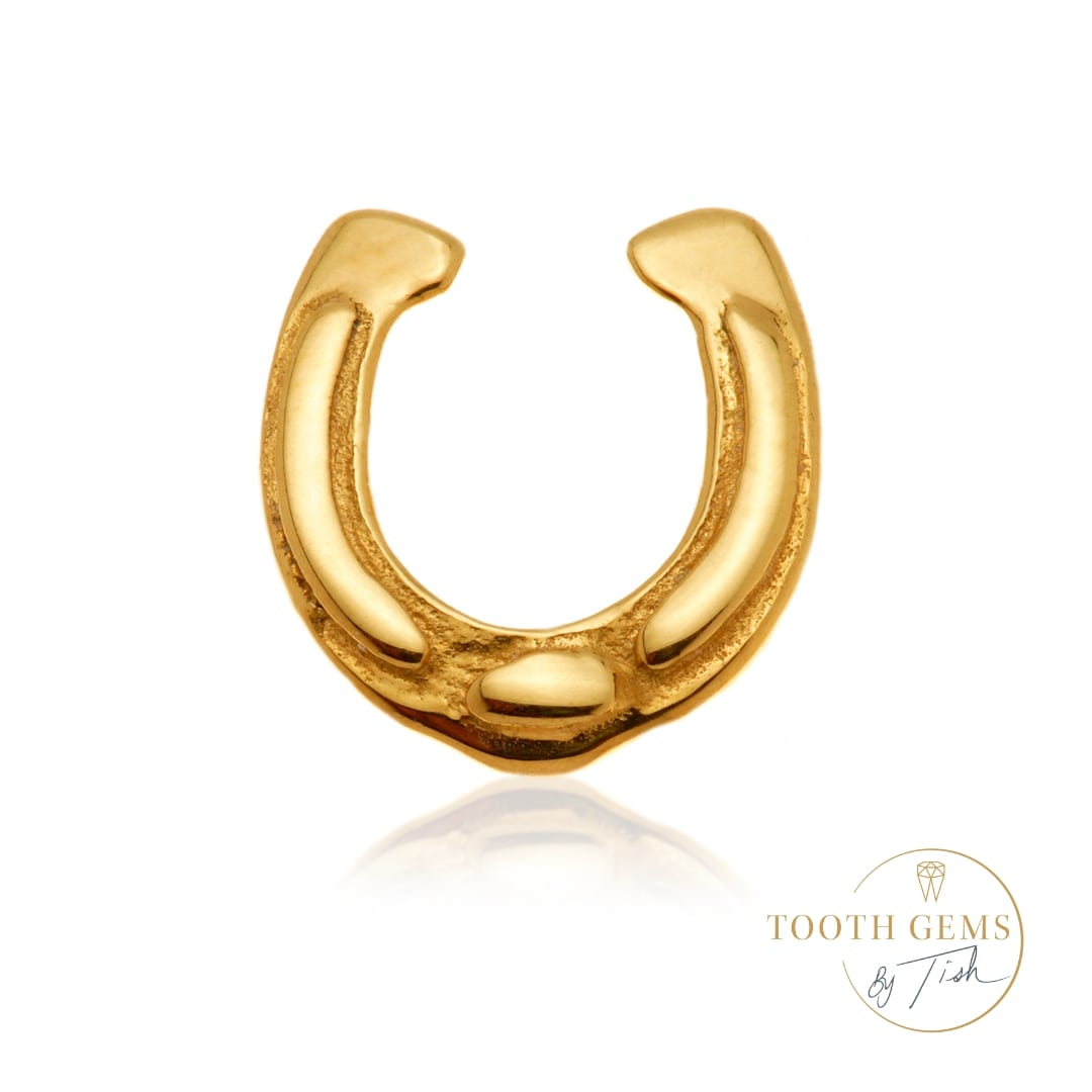 TL Lucky Horse Shoe Tooth Gem