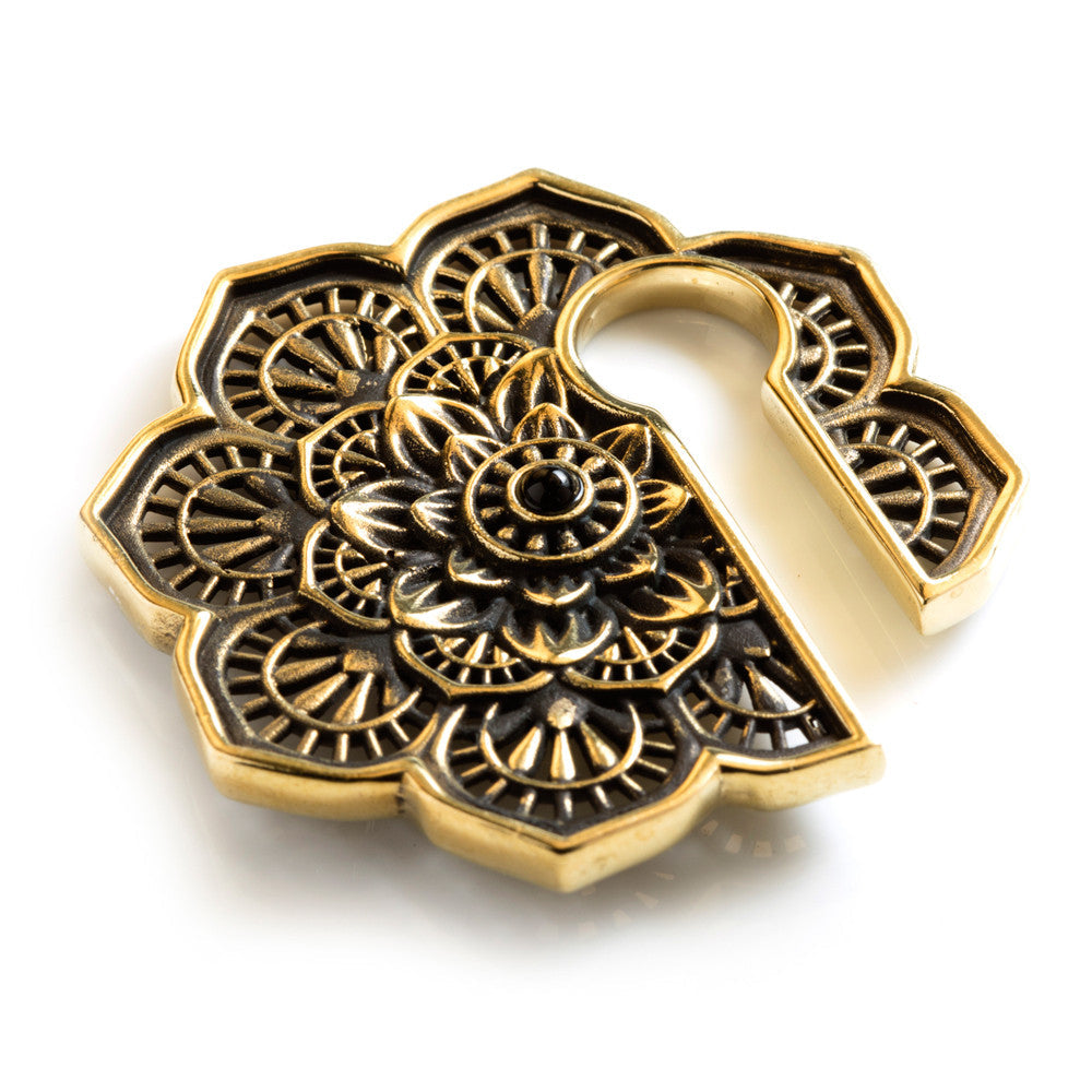 1x Brass Lotus Ear Weight With Onyx