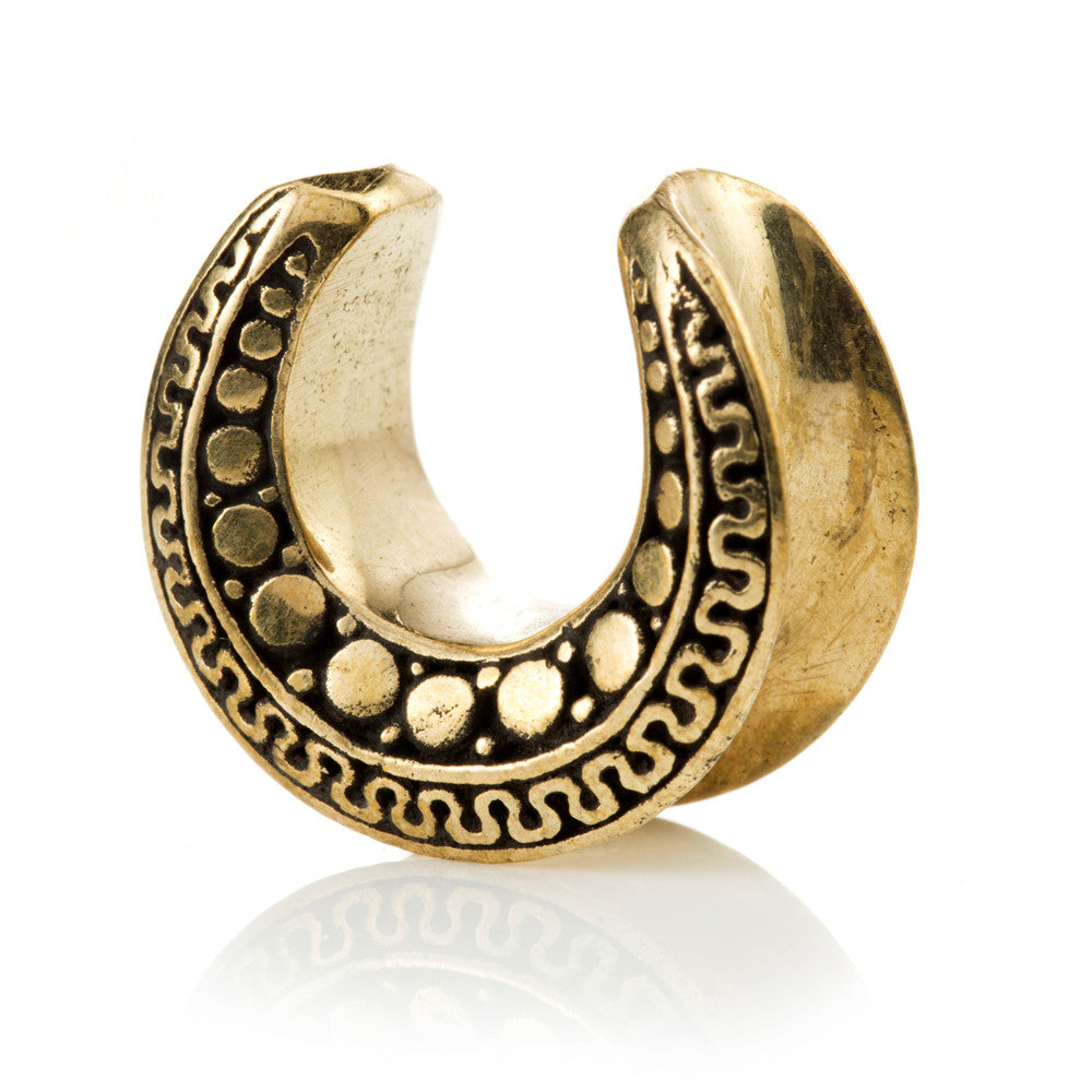 1x Brass Patterned Saddle Plug