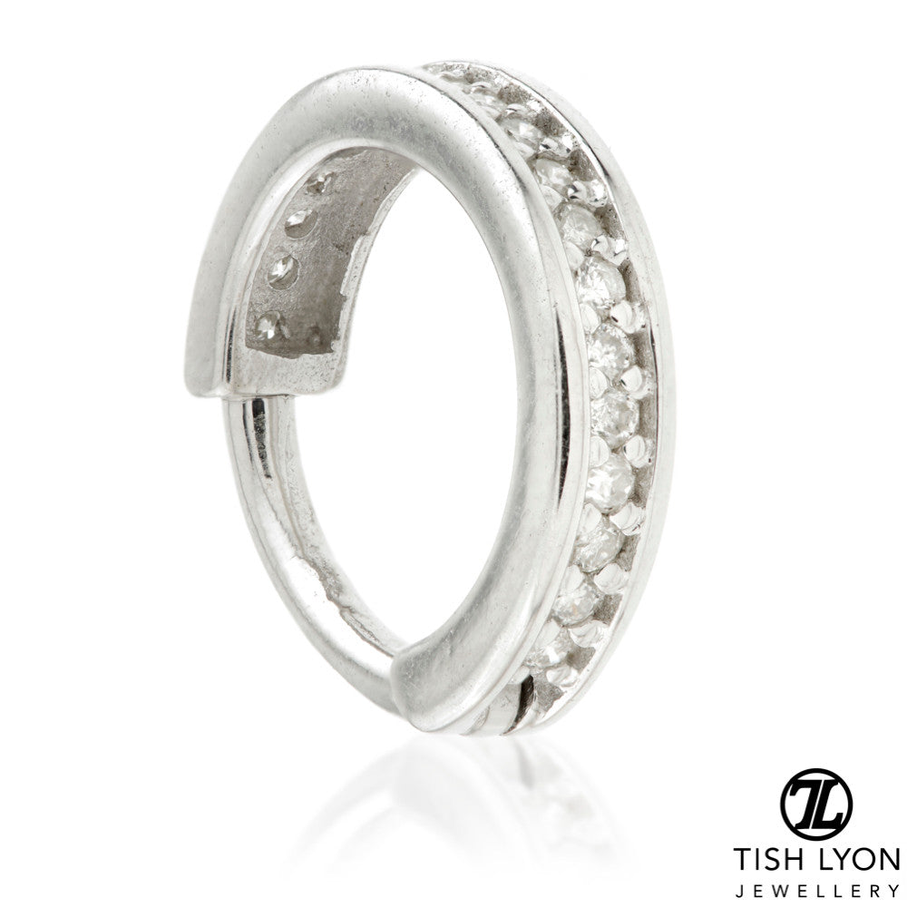 TL - 14ct Gold Diamond Channel Hinge Ring