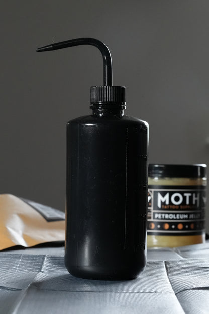 MOTH Wash Bottle Black 500ml