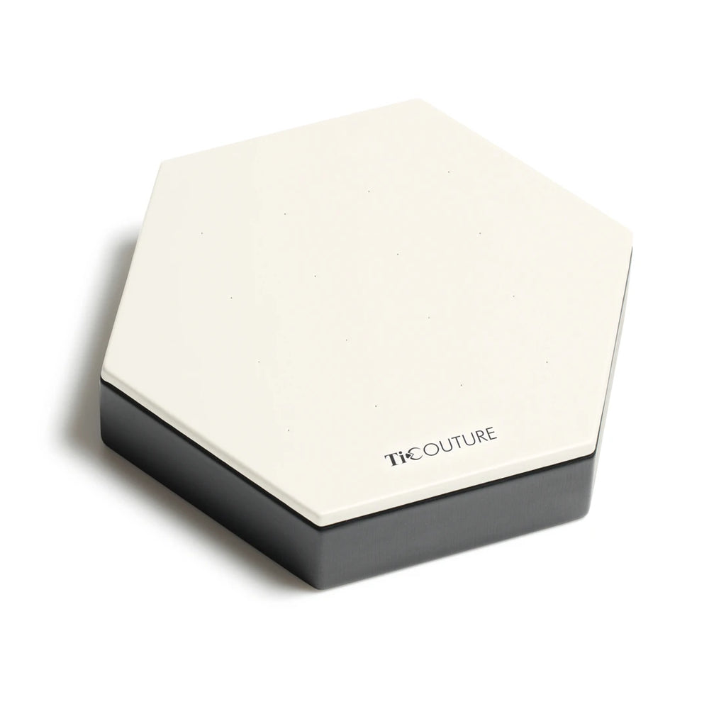 Ti Couture Hexagonal Display - 16 Hole