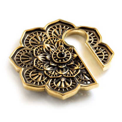 1x Brass Lotus Ear Weight With Onyx